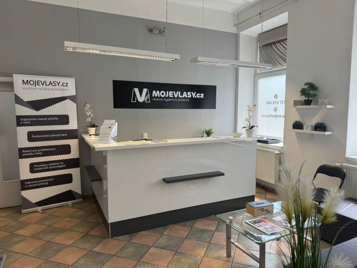 Mojevlasy.cz - Interiér  pobočky Olomouc - Palackého